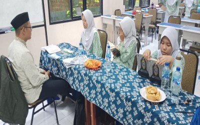 Kelas IX.3 Program Khusus Tahfidz MTsN 5 Tangerang Laksanakan Kegiatan Sima’an Al-Qur’an